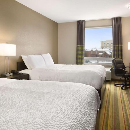 Days Inn By Wyndham Woodstock Exteriér fotografie