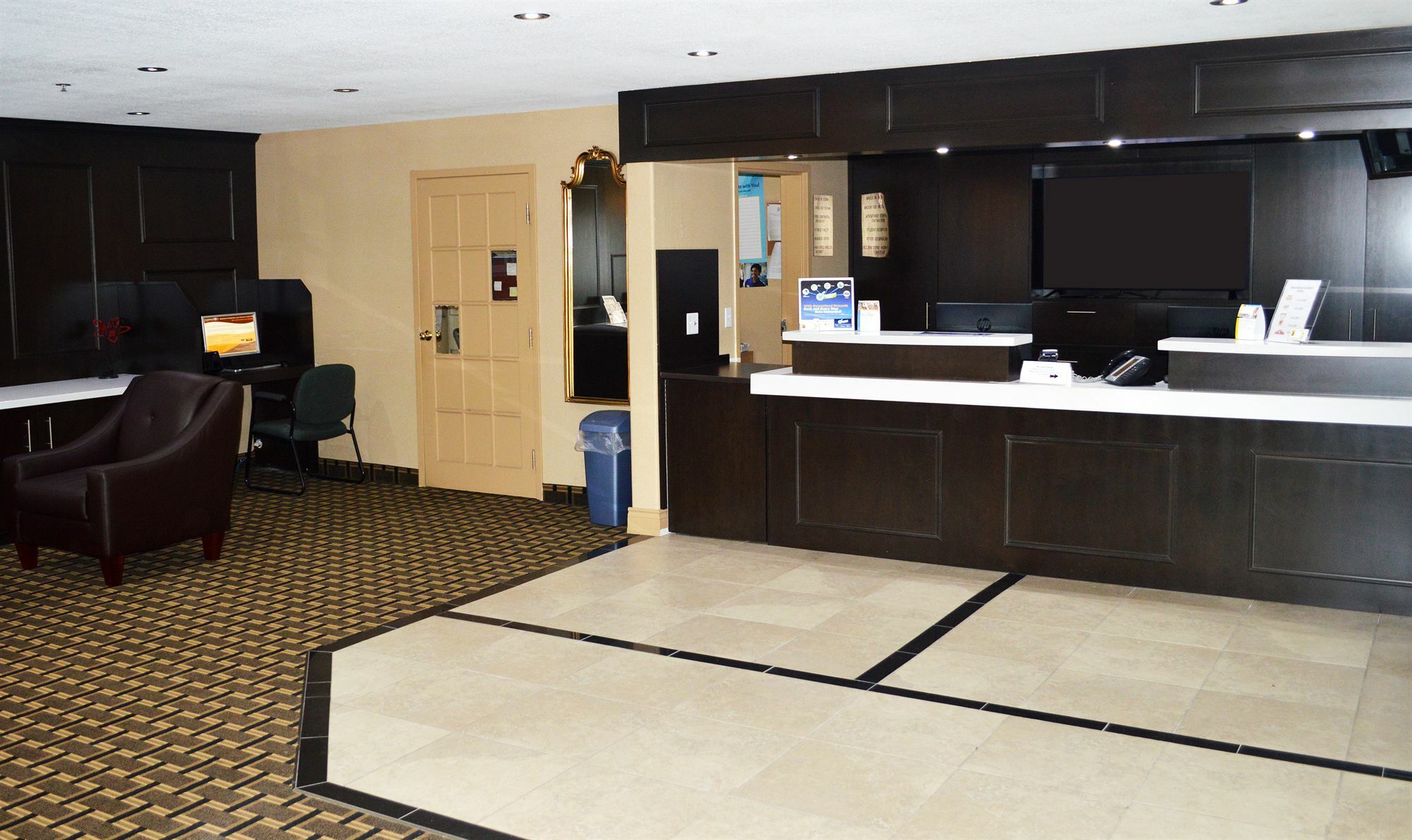 Days Inn By Wyndham Woodstock Exteriér fotografie